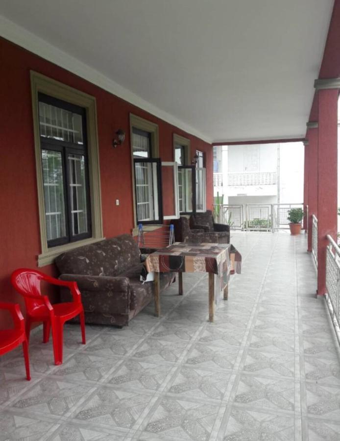 Kobuleti 4-Bedroom Apartment Exterior photo