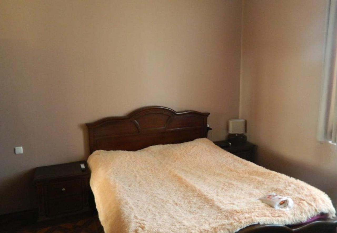 Kobuleti 4-Bedroom Apartment Exterior photo