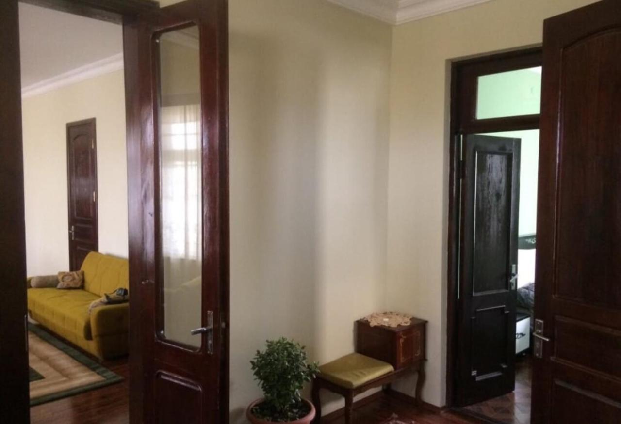 Kobuleti 4-Bedroom Apartment Exterior photo