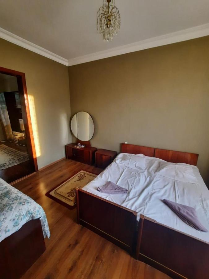 Kobuleti 4-Bedroom Apartment Exterior photo